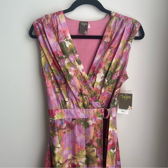 NWT Taylor Floral Print Voile Pleated V-Neck Sleeveless Maxi Dress - Size 8 - Picture 7 of 17